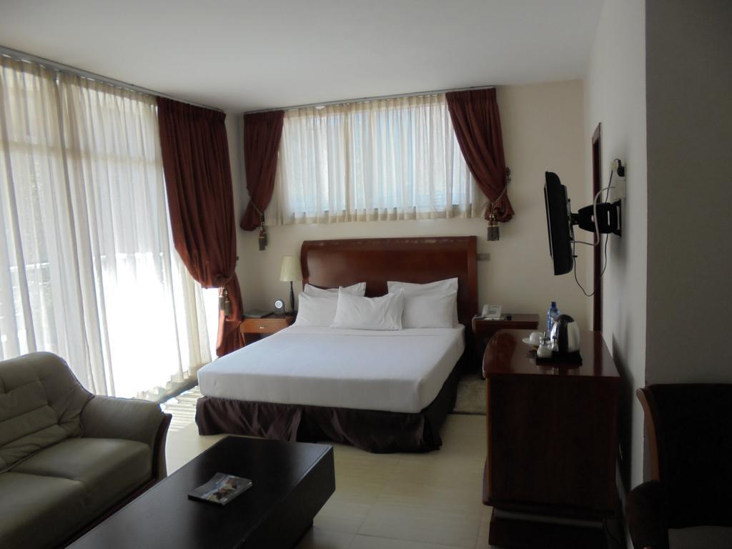 Aphrodite International Hotel アジス・アベバ エクステリア 写真
