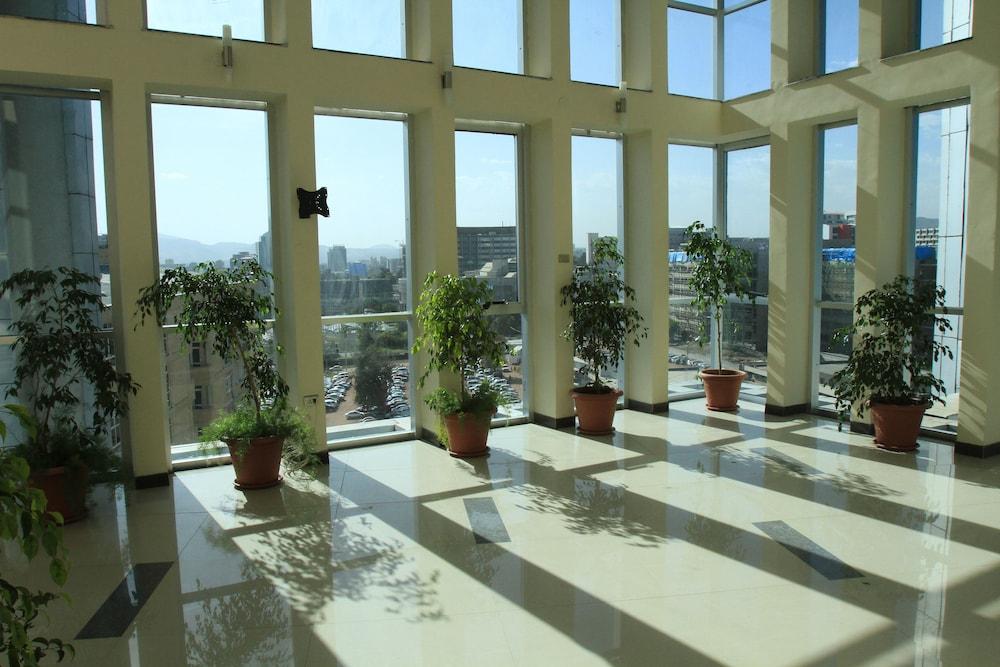 Aphrodite International Hotel アジス・アベバ エクステリア 写真